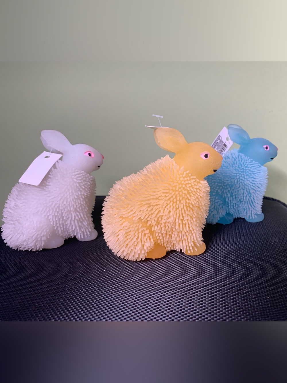Squishy light-up bunnies - Picture 2 of 3